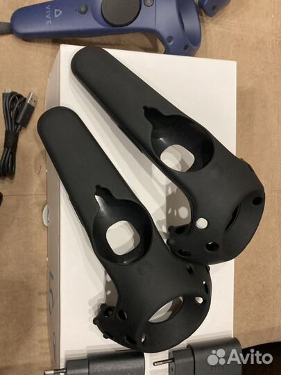 Htc vive pro 2.0 контроллеры комплект + чехлы
