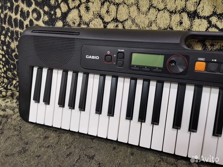 Синтезатор Casio ct s200