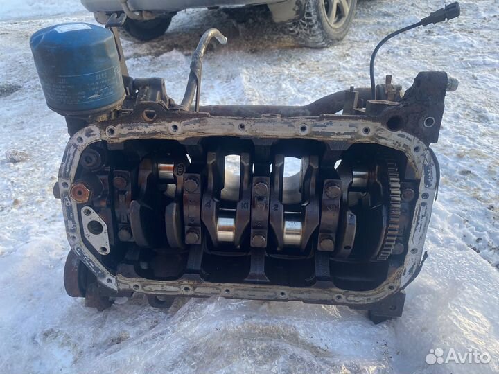 Блок двигателя в сборе G4EE 1.4