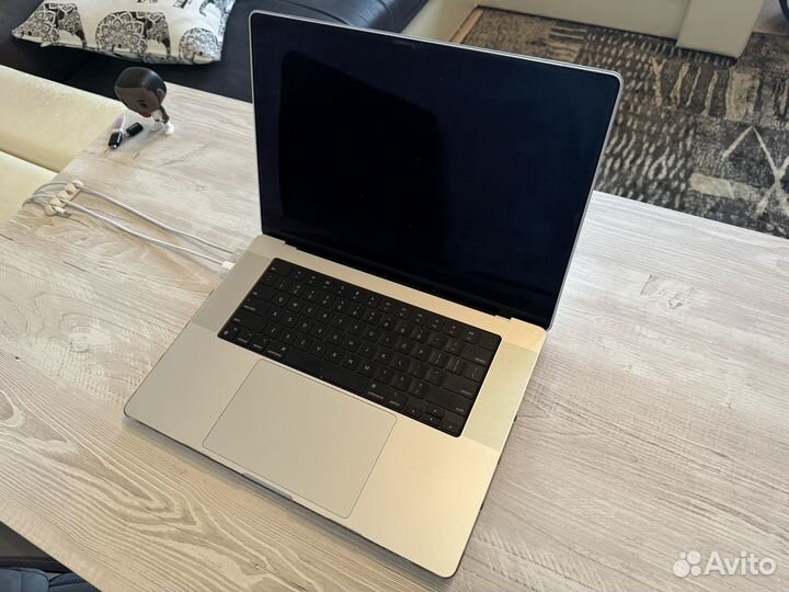 MacBook Pro 16 M1 Pro 16GB 512 SSD