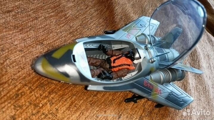 Самолет лего матрос