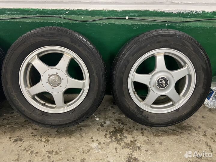 R15 Toyo Tranpath MPZ 205/65, PCD 5x114.3 DIA 70