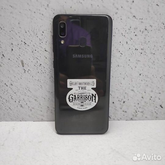Samsung Galaxy A20, 3/32 ГБ