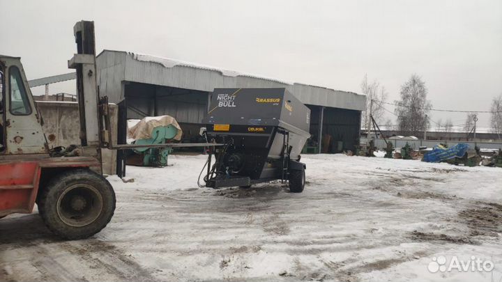 Миксер-кормораздатчик Celikel Brassus H5, 2024