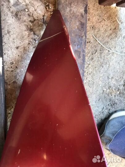 Крыло от Honda Civic 4d