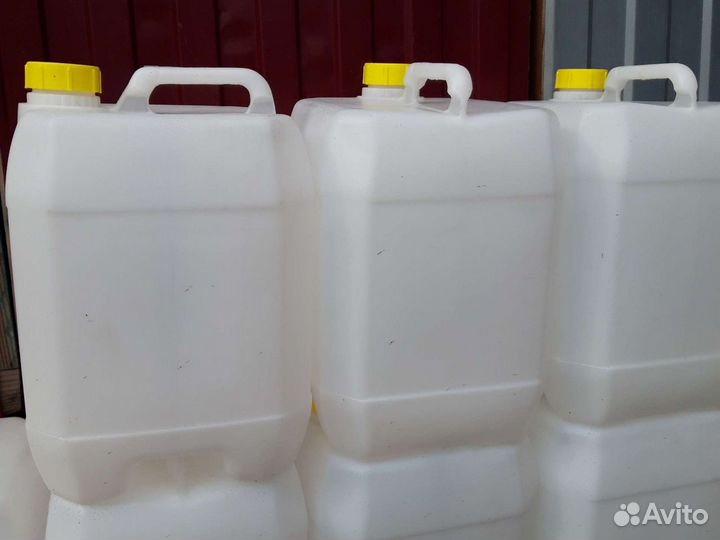 Канистра 25 литров бу