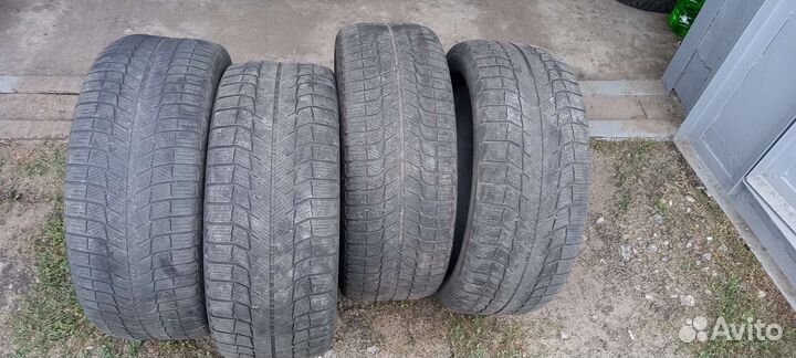 Michelin X-Ice 3 215/50 R17