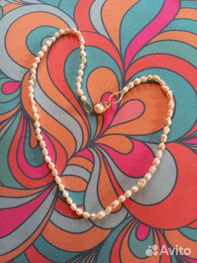 Серьги из натурального жемчуга и жемчужная нить