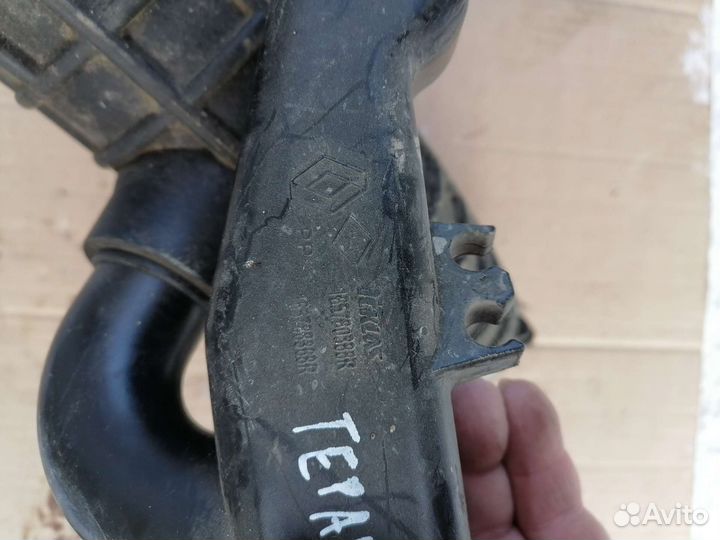 Патрубок воздушного фильтра Renault