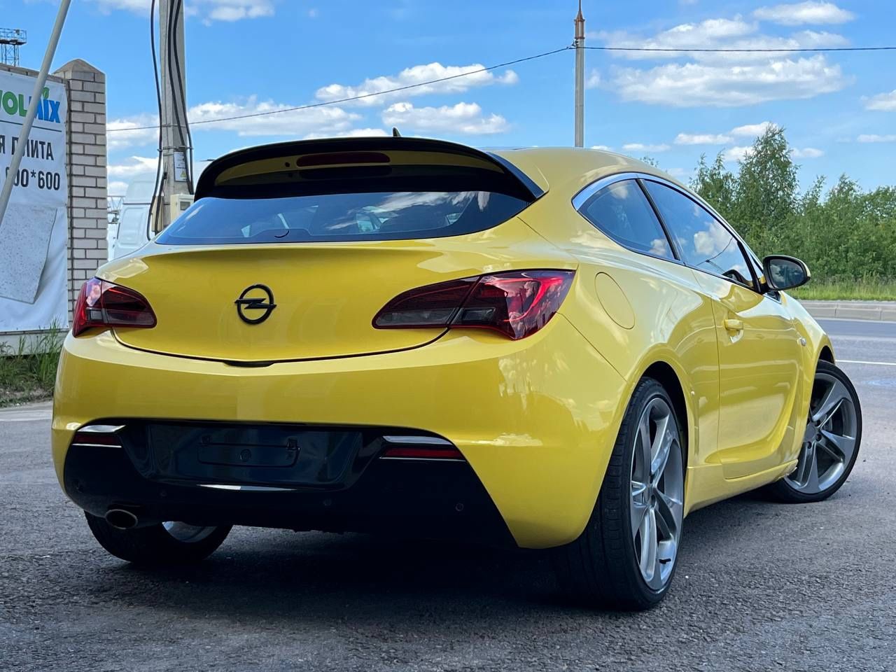 Opel Astra GTC: фото владельца
