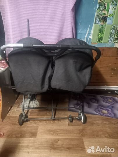 Коляска прогулочная для двойни