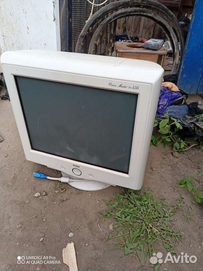 Монитор для компьютера