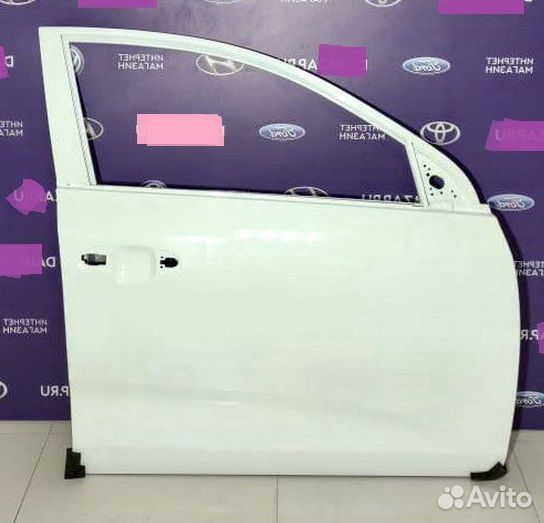 Дверь передняя правая белая Kia Rio 17-20