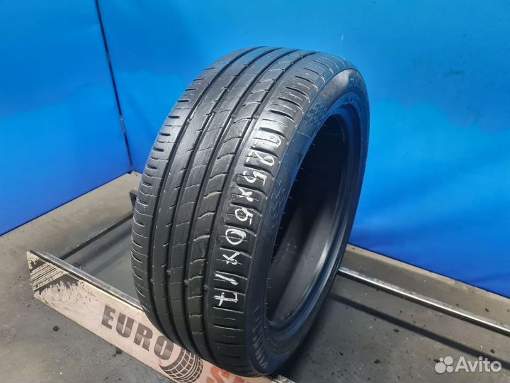 Kumho Ecsta HS51 225/50 R17 98W