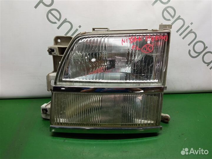Фара передняя левая Nissan Elgrand ALE50