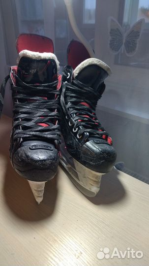 Коньки хоккейные, р-р 40-41, длинна стельки 25 см