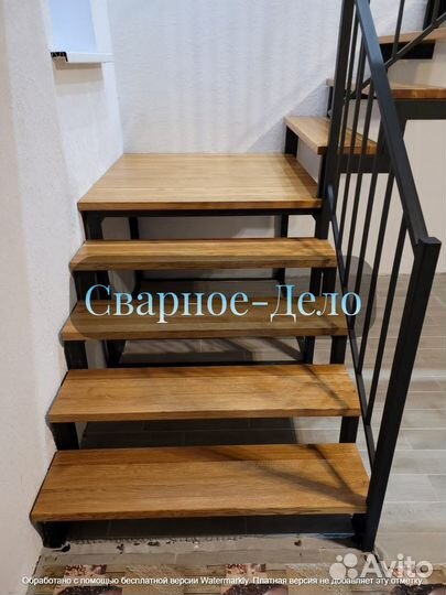 Лестница на металлокаркасе