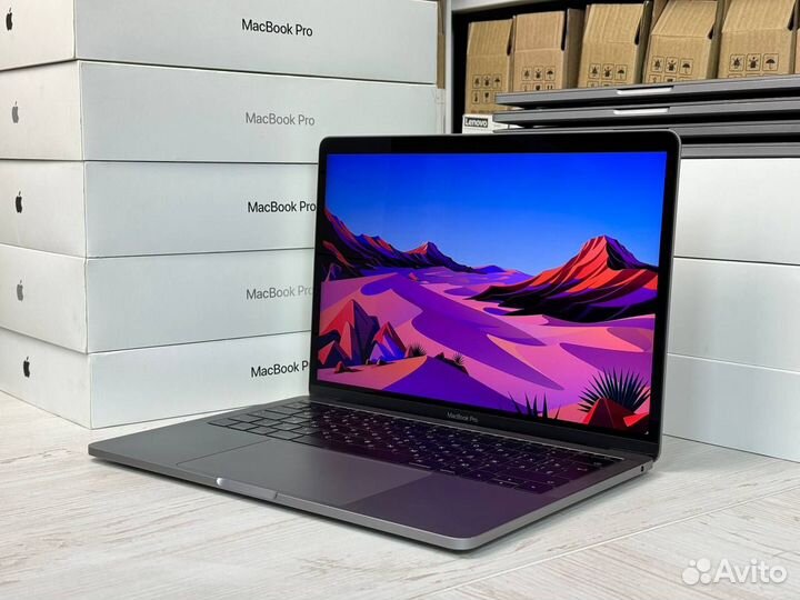 Ноутбук Apple MacBook Pro 13 2017