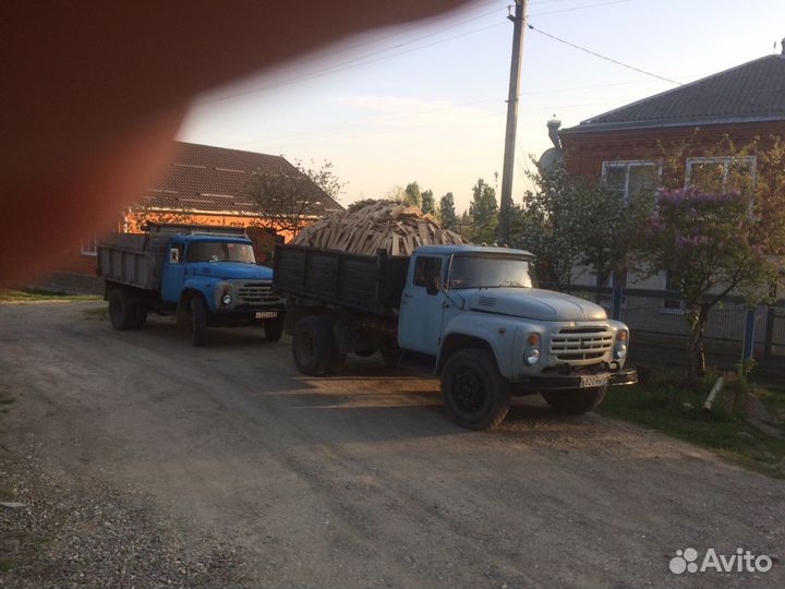 Земля. Щебень Песок. Дрова
