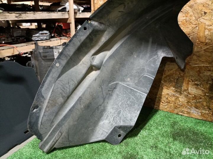 Защита арок (подкрылок) передняя правая Suzuki Sx4