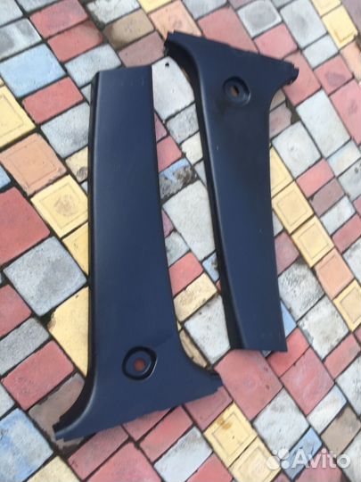 Toyota rav 4 2004 обшивка средней стойки нижняя