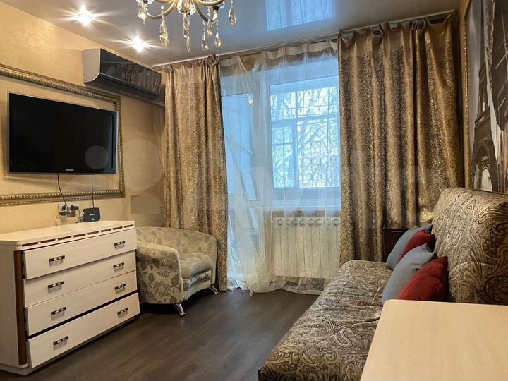 2-к. квартира, 46 м², 1/9 эт.