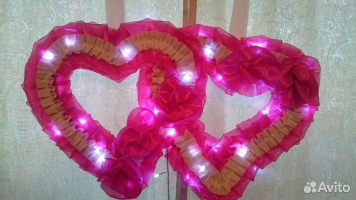 Свадебное украшение два сердца с гирлянда