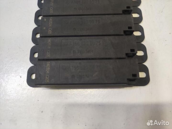 Антенна бесключевого доступа Mercedes-Benz S-Class