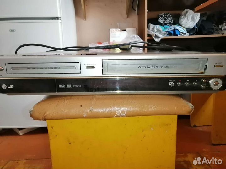 Видеомагнитофон