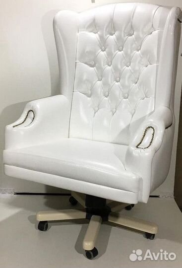 Компьютерное кресло для кабинета