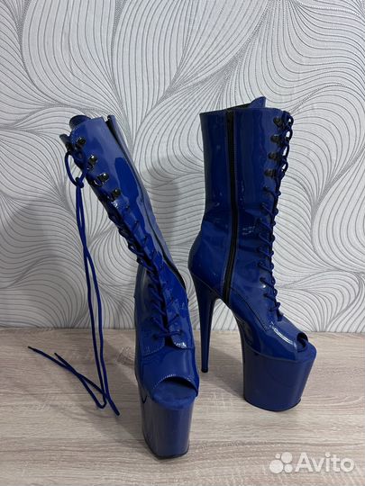 Стрипы тройки pleaser 40