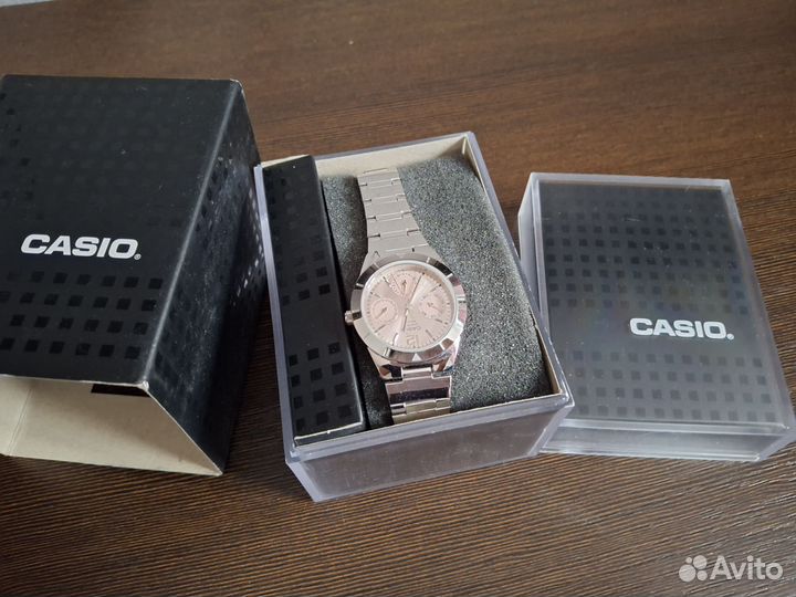 Наручные часы casio