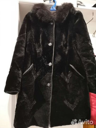 Шуба мутоновая с капюшоном