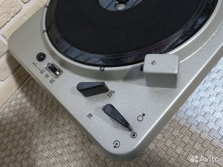 EMT 930 tutb проигрыватель винила