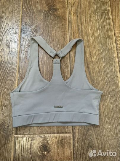 Спортивный топ