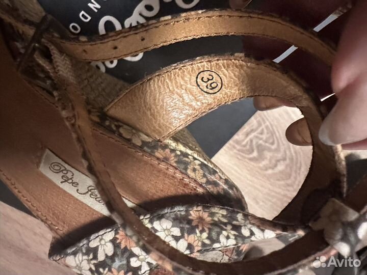 Босоножки Pepe Jeans 39