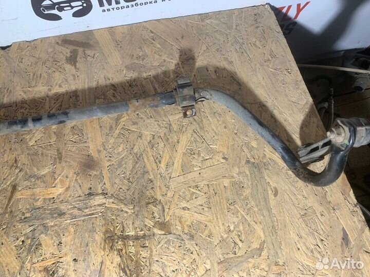 Стабилизатор поперечной устойчивости передний