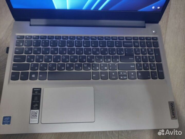 Ноутбук lenovo