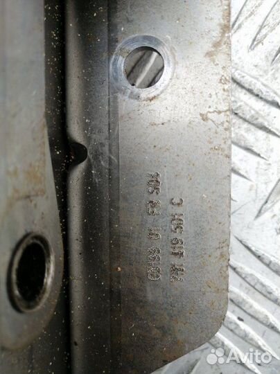 Рулевая колонка Volkswagen Transporter T5 7HF 1.9