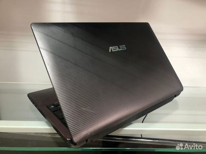 Ноутбук Asus i3-2330M GT 520MX