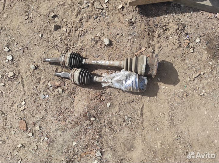 Привод передний левый Nissan Laurel c35 RB25 A/T