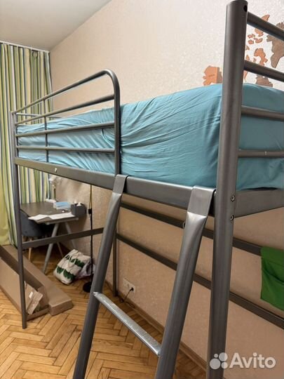 Кровать чердак IKEA 90х200