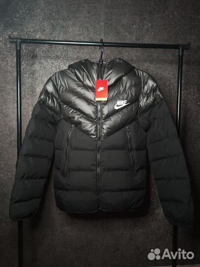 Зимняя куртка Nike