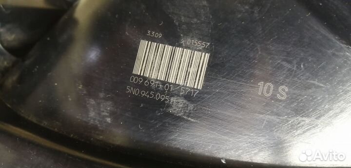 Фонарь задний наружный левый Tiguan 2007-2011