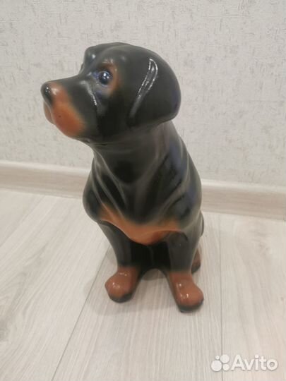 Фигурка статуэтка собака (копилка)