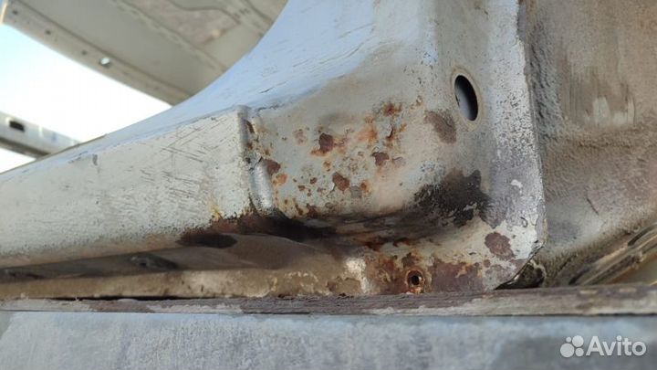 Порог правый Kia Rio