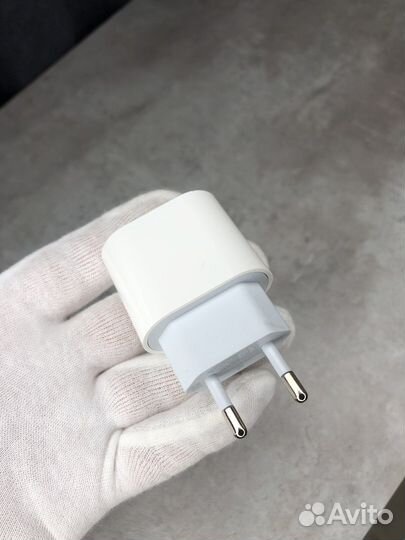 Зарядный блок Appl 20W