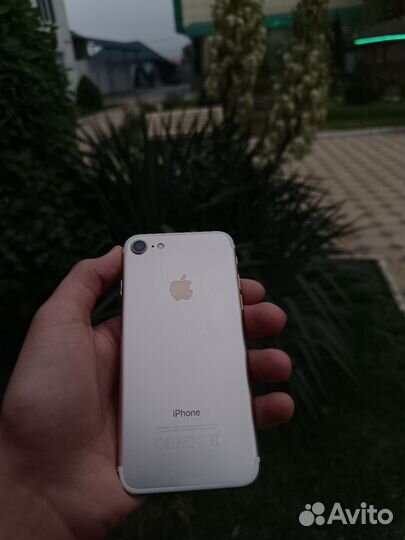 iPhone 7, 128 ГБ