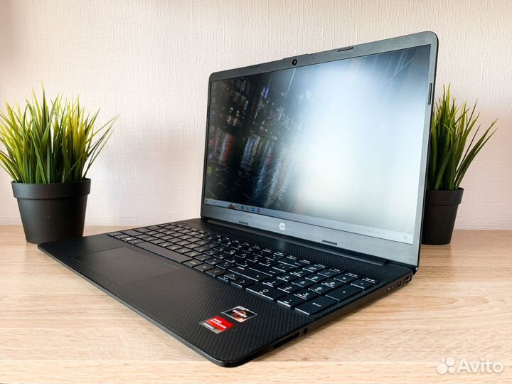 Ноутбук HP Ryzen 3/8Gb/SSD256Gb