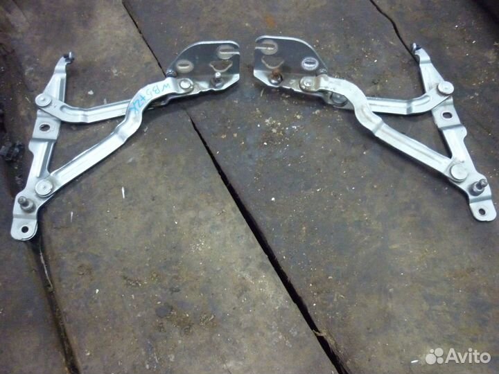 Петля крышки багажника на фольксваген пассат б5+